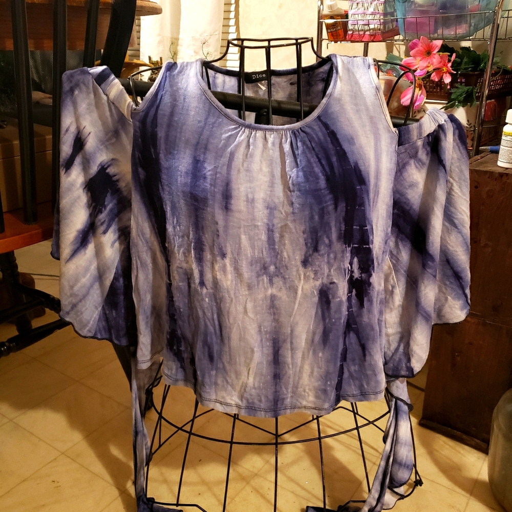 Dice Blouse